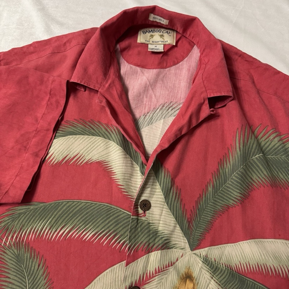 Bamboo Cay Mens Sz M Casual Button-Up‎ Hawaiian Shirt 100% Silk Red Short Sleeve